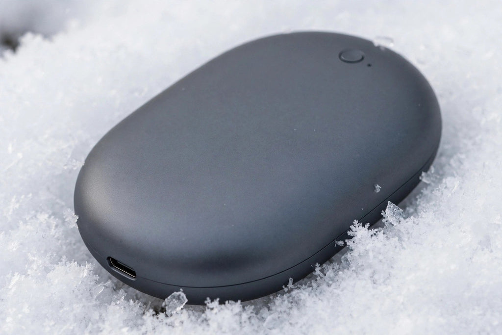 Gros plan du design élégant du chauffe-mains rechargeable