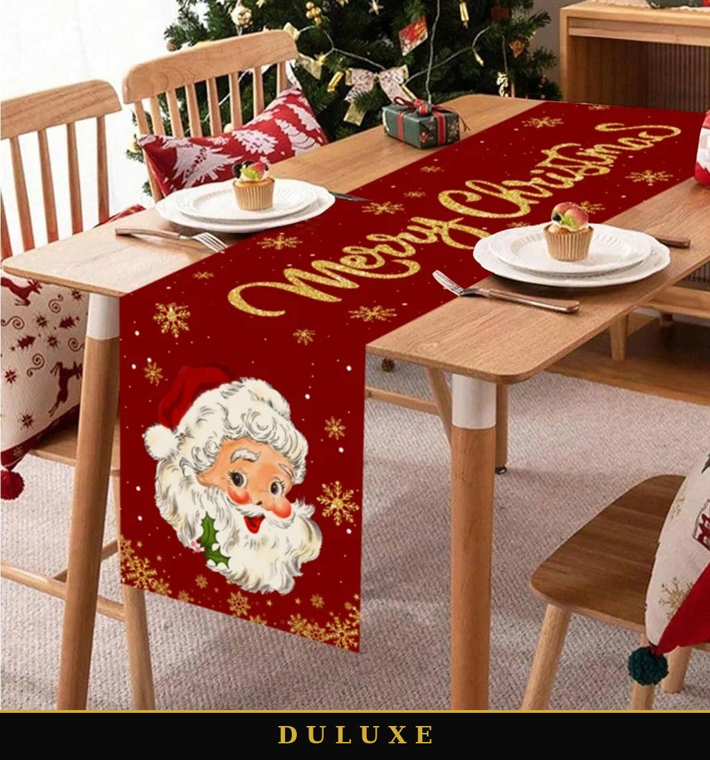 Chemin de table de Noël DULUXE sur table en bois, assiettes et ambiance de réveillon