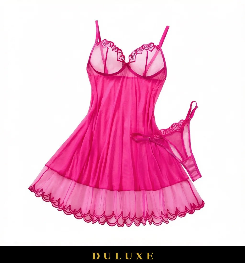 Nuisette babydoll rose fuchsia en voile et dentelle brodée DULUXE, présentée à plat avec sa culotte assortie