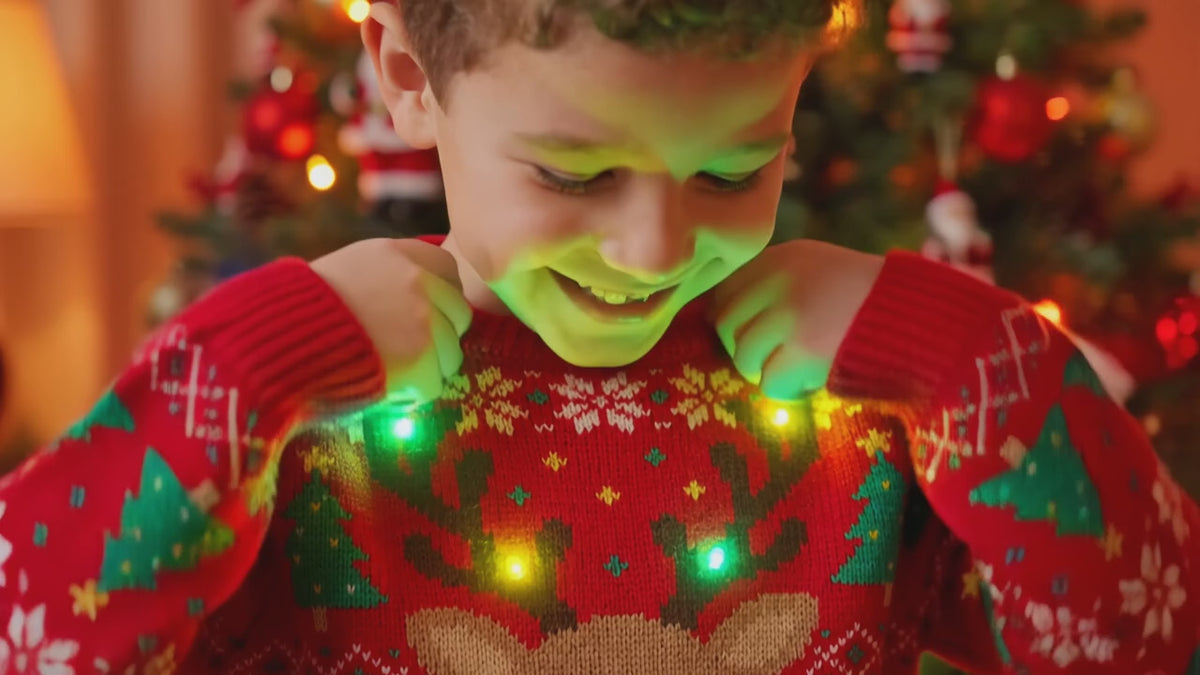 Vidéo démo en français : essayage du pull de Noël lumineux et photos de famille joyeuses pour les Fêtes, présentation DULUXE